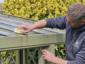 comment nettoyer les lames d'une pergola bioclimatique